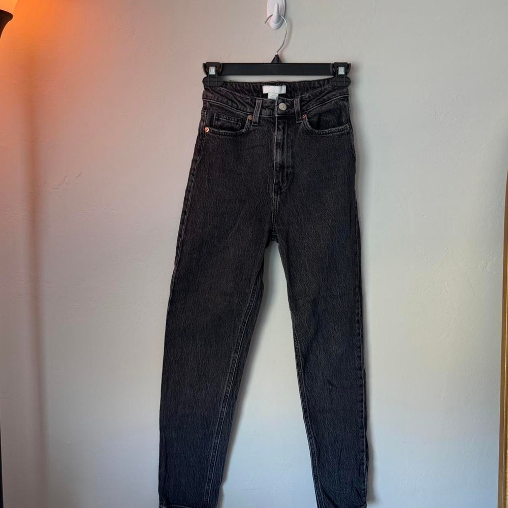 H&M High Waisted Straight Leg Jean